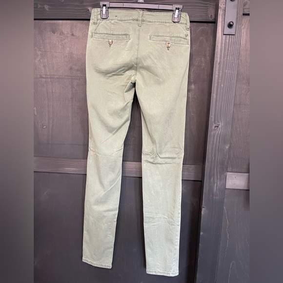 Three pairs of American eagle pants - Picture 5 of 12